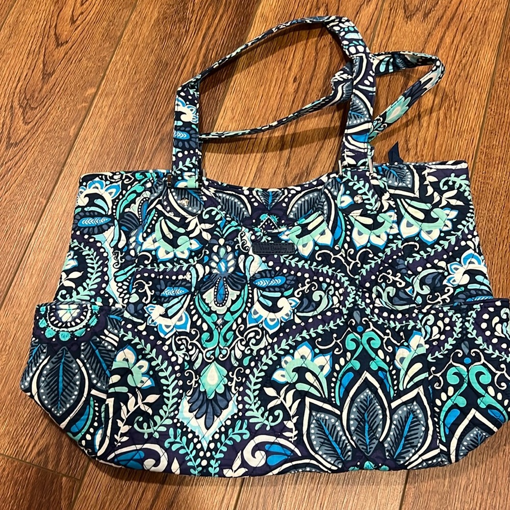 Vera Bradley Blue Island Medallion, Large Glenna Shoulder Tote Bag, Purse